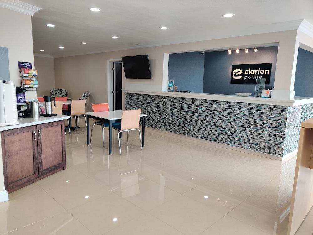 Clarion Pointe Fresno Near Yosemite Otel Dış mekan fotoğraf