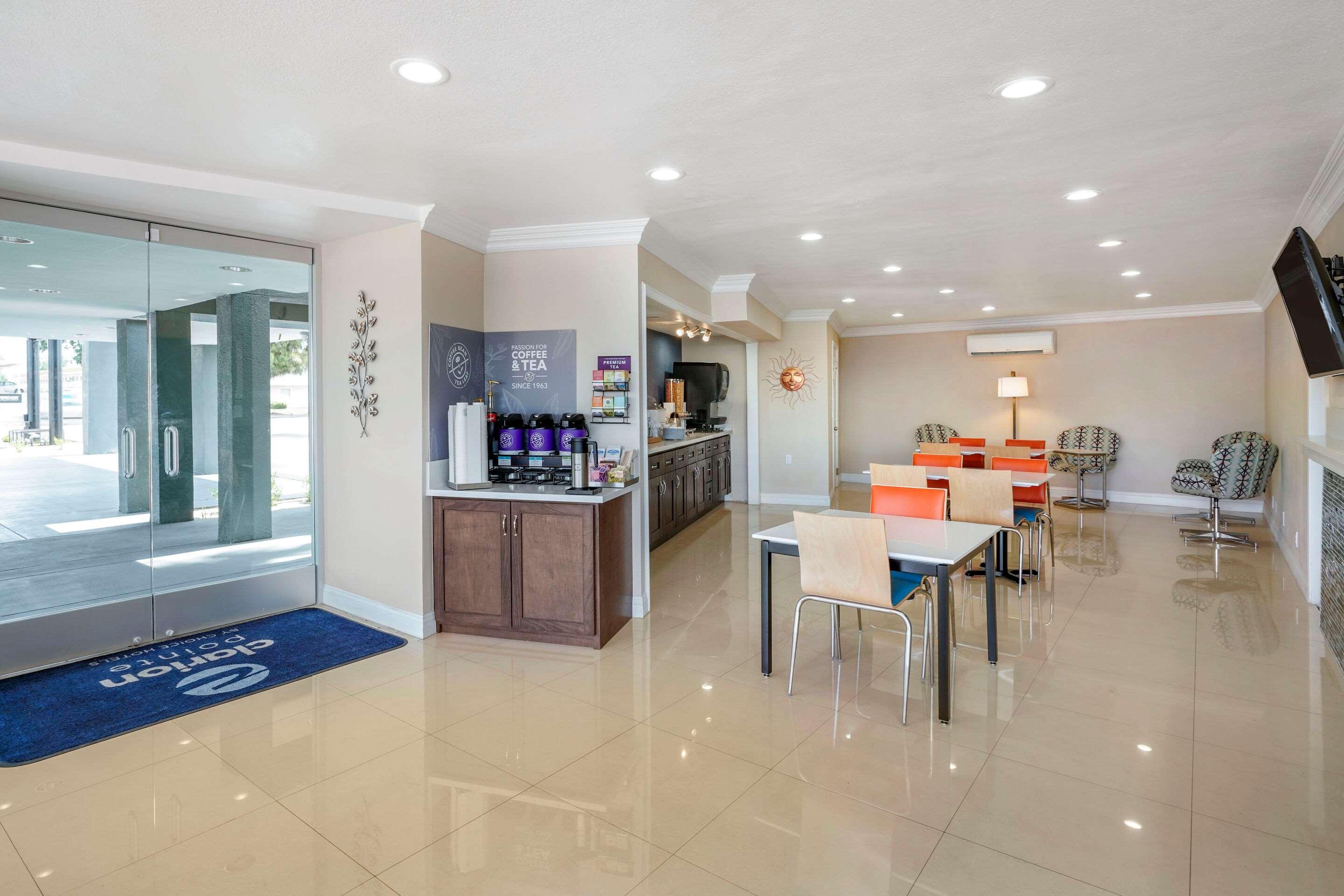 Clarion Pointe Fresno Near Yosemite Otel Dış mekan fotoğraf