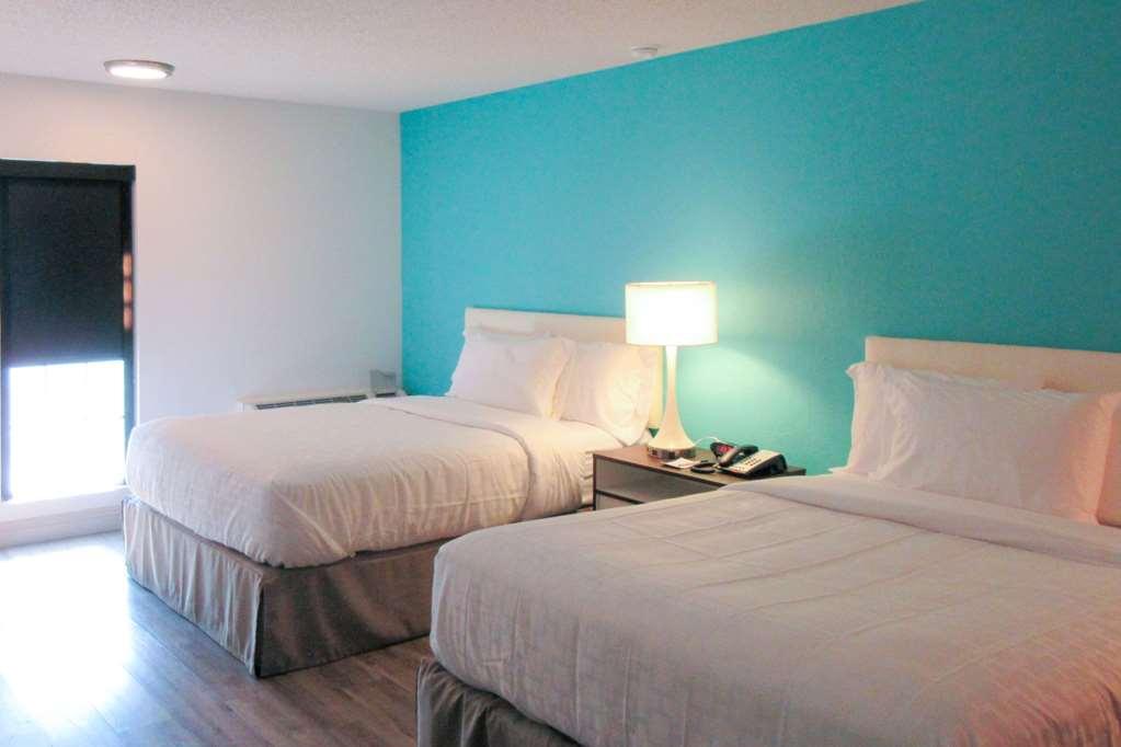 Clarion Pointe Fresno Near Yosemite Otel Oda fotoğraf