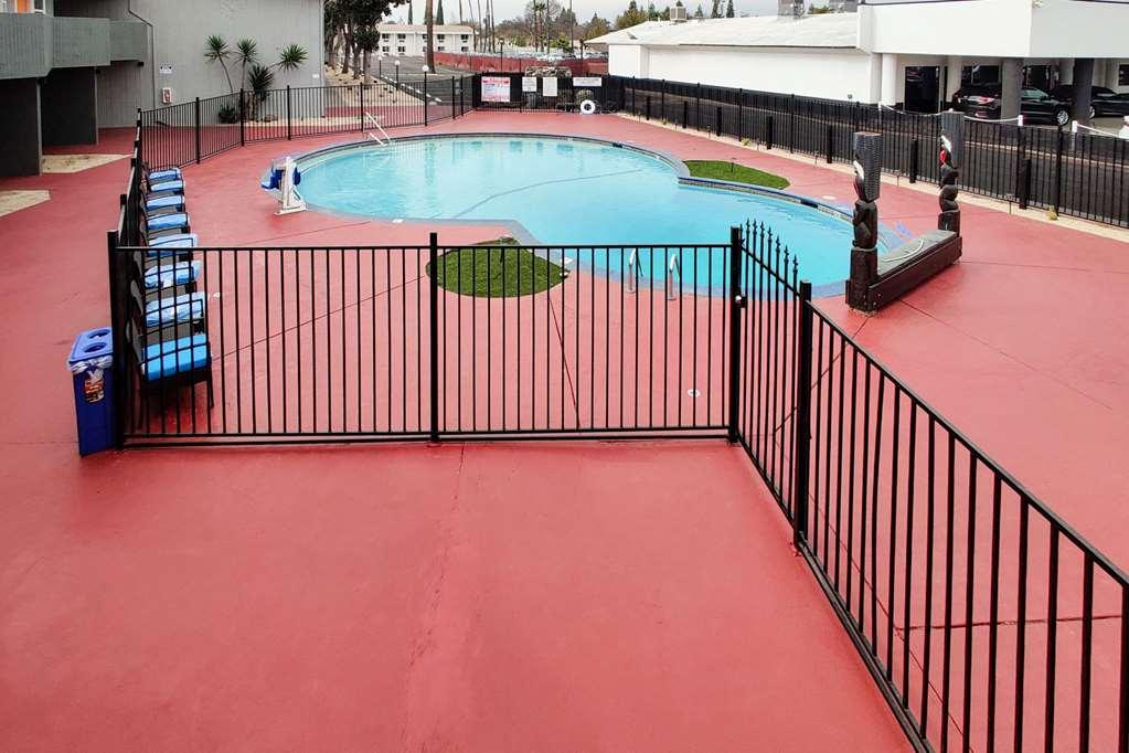 Clarion Pointe Fresno Near Yosemite Otel Konforlar fotoğraf