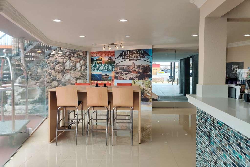 Clarion Pointe Fresno Near Yosemite Otel İç mekan fotoğraf